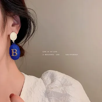 Nueva Moda de Moda el Azul Klein Aretes para las Mujeres de corea Estética Arcylic Geométricas Cuelgan Pendientes de la Gota Brincos de la Joyería Regalos